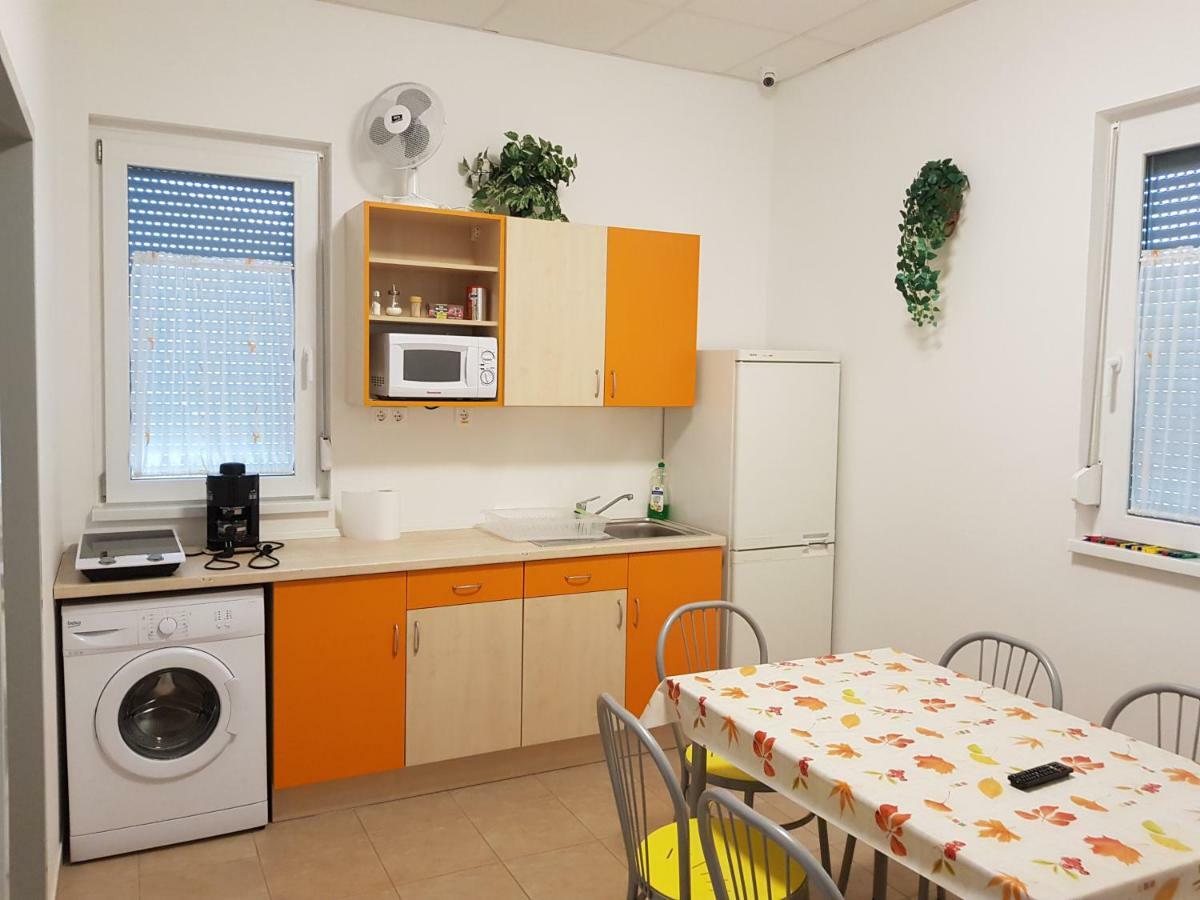 Szatmarhaz Lägenhet Szombathely Exteriör bild