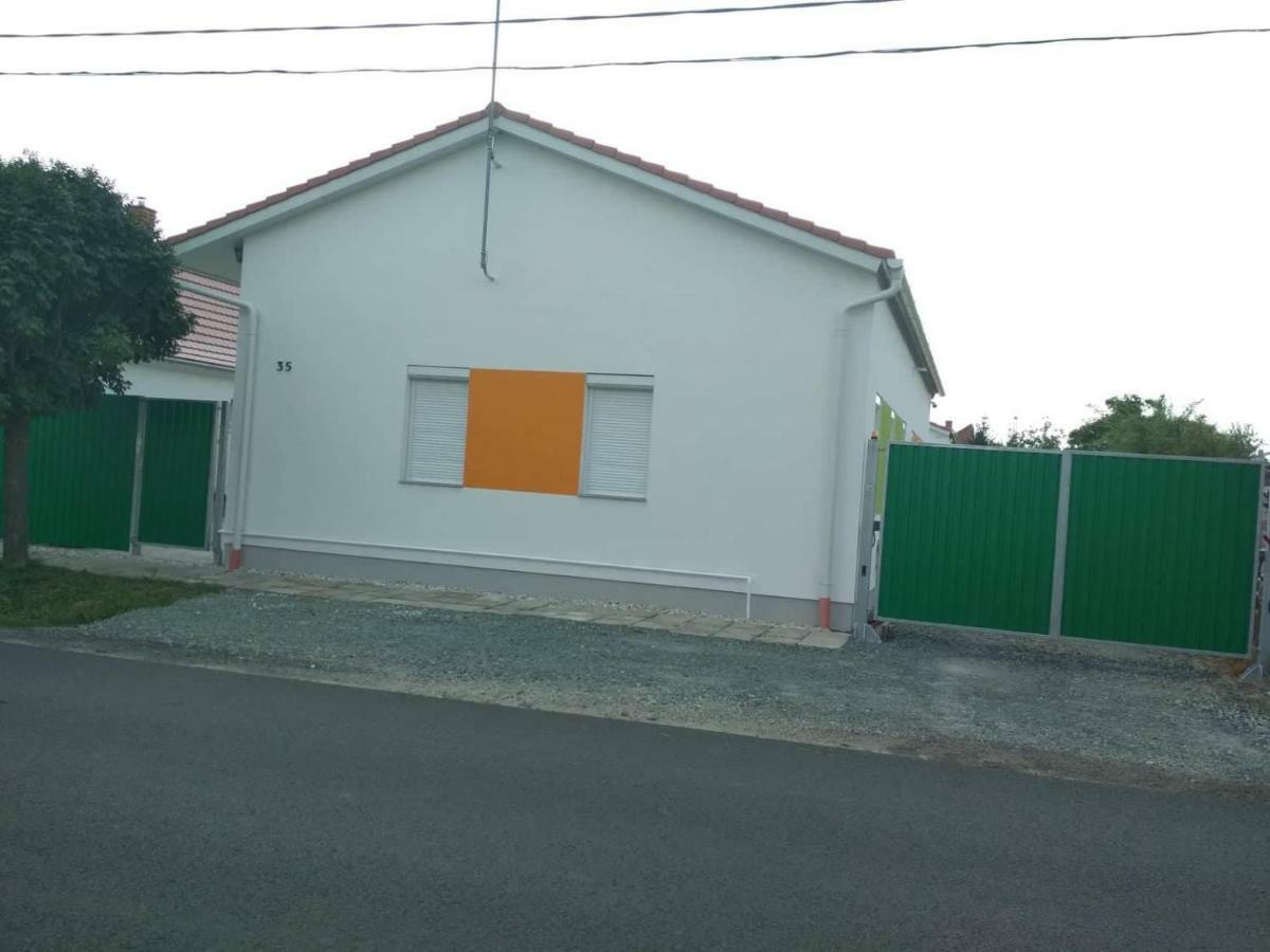 Szatmarhaz Lägenhet Szombathely Exteriör bild